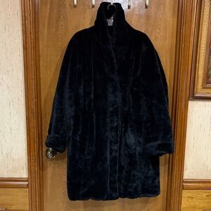 Dennis by DENNIS BASSO Luxurious Black REVERSIBLE Faux Fur Coat